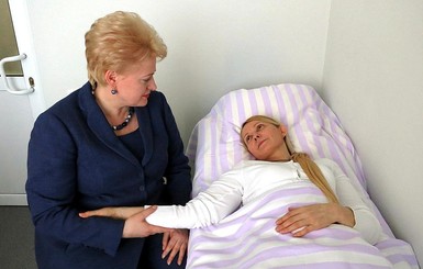 Год после освобождения: Тимошенко сделала карьеру своему врачу  