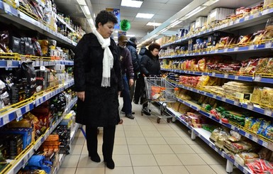 В Мелитополе распускают слухи о нехватке продуктов: муку уже продают по записи