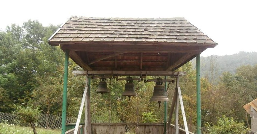 На Закарпатье грабители украли из храма 150-килограммовый колокол
