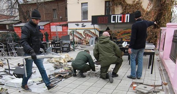 Геращенко: организаторов взрыва в харьковском пабе 