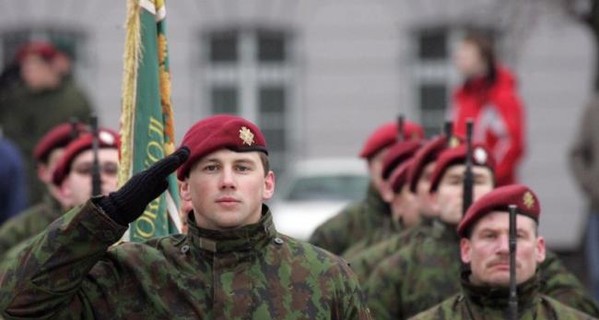 Литва решила вернуть призыв в армию