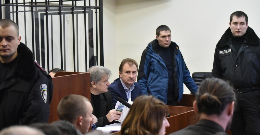 В суде по делу Попова разгорелся скандал из-за прокуроров 