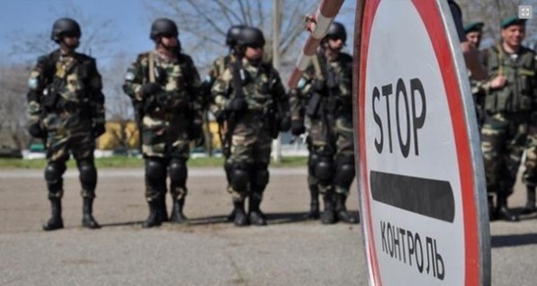 Яценюк: Украина остановила соглашение о малом приграничном движении с Россией