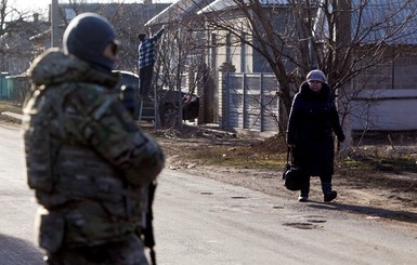 В СНБО сообщили об обстрелах украинских военных под Авдеевкой и Опытным