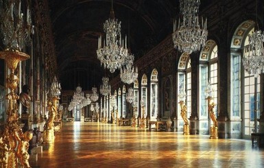 В Версале запретили использовать штативы для 