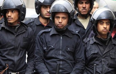 В Египте террорист-смертник напал на полицейских: один человек погиб, 24 пострадали