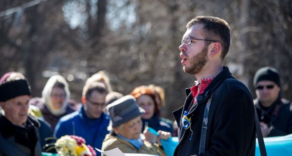 Крымчанина, который организовал митинг к годовщине Шевченко, заставляют уволиться с работы