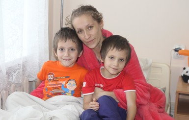 Многодетную маму из Авдеевки, лишившуюся ноги во время бомбежки, снова кладут в больницу