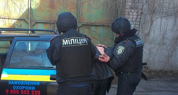 В Киеве накрыли банду грабителей, которая рядилась под фирму по установке окон