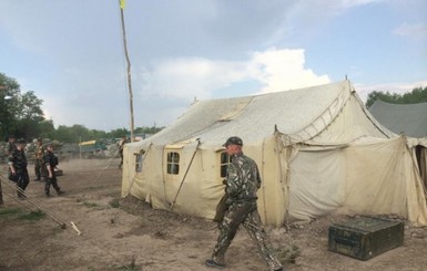 СМИ: под Артемовском в солдатском лагере был пожар, один военный погиб