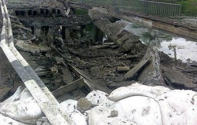 СМИ: В Луганской области взорвали еще один мост