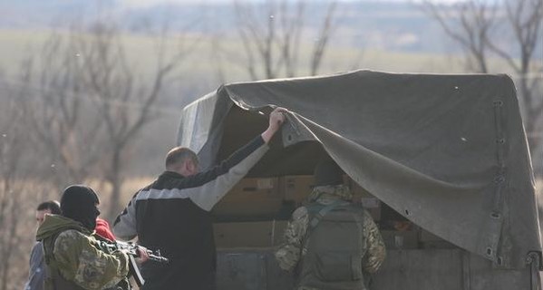 В районе Новотроицкого украинских военных и пограничников обстреляли из миномета
