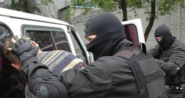 На Луганщине работниками СБУ задержаны диверсанты, которые намеревались взорвать санаторий и школу