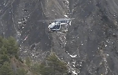 Подробности падения Airbus А320: пилот вышел из кабины и не смог в нее вернуться