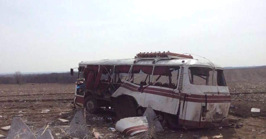 Увеличилось количество раненых из автобуса, который подорвался на мине под Артемовском
