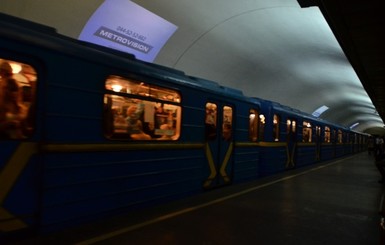 В Киеве почти час не работала станция метро 