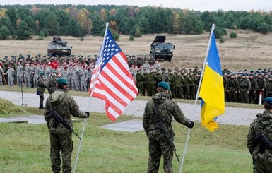 Порошенко назвал список военной техники, кораблей, подлодок и вертолетов, которые зайдут в Украину