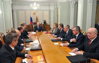 Путин созвал Совбез России по ситуации в Донбассе