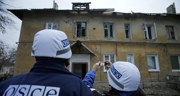 Наблюдатели ОБСЕ наконец-то попали в Широкино и обнаружили человеческие останки
