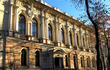 В Киеве готовятся эвакуировать ценные коллекции из музеев