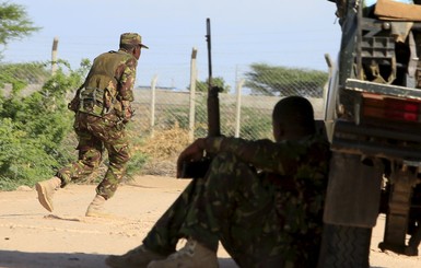 От рук боевиков в Кении погибли 144 студенты, захватчики убиты