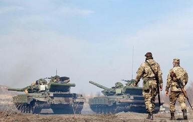 Авдеевку обстреляли из танков, а у Крымского произошел бой
