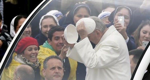 Папа Римский попросил мира в Украине