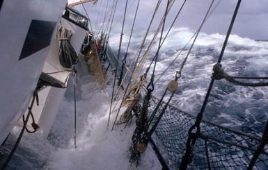 Семьям моряков, погибших в Охотском море, выплатят по миллиону рублей