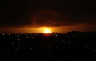 Соцсети: взрыв в Мариуполе произошел у воинской части
