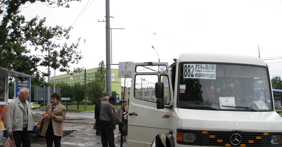 Во Львовской области с 1 июня проезд в маршрутках подорожает на 40%
