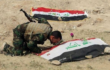 На севере Ирака обнаружили массовые захоронения жертв 