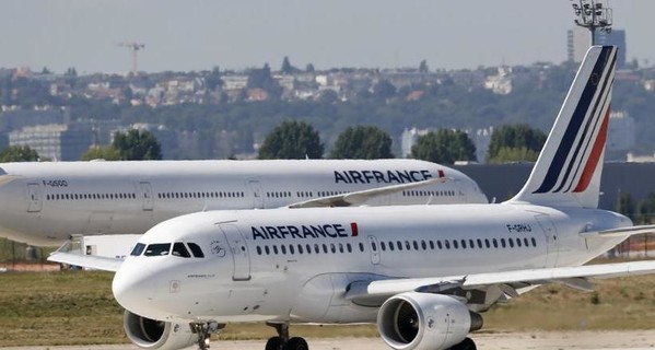 Французские авиадиспетчеры устроили забастовку: отменена половина международных рейсов