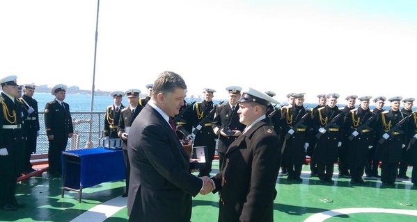 Порошенко в Одессе заявил, что к флоту Украины нужно присоединить флот НАТО