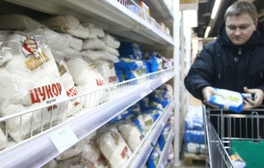 Кабмин объявил о повышении цен на сахар