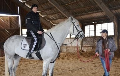 В Николаеве раненых в АТО исцеляют лошади