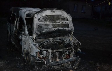 В Луцке сожгли автомобиль члена горисполкома Богдана Климчука