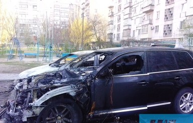 В Мелитополе из-за разборок бизнесменов сгорела машина начальника ГАИ