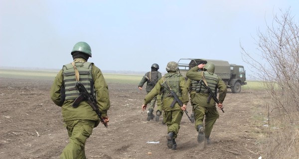 В зоне АТО один военный погиб, еще семеро - ранены  