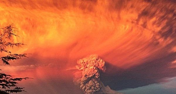 Власти Чили заявили, что будут новые извержения вулкана Кальбуко