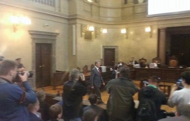 В Австрии начались судебные слушания об экстрадиции Фирташа 