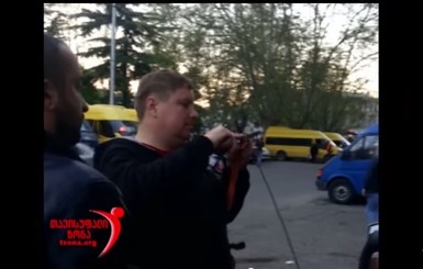 В Тбилиси российских байкеров заставили снять георгиевские ленточки