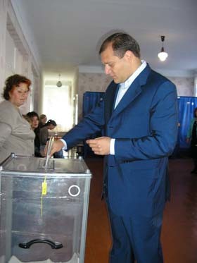Во время голосования у мэра Харькова Добкина на душе пели соловьи 