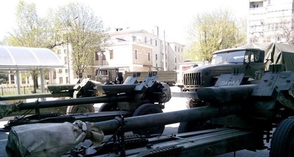В Донбассе перезахоронят погибших солдат и проведут автопробег военной техники