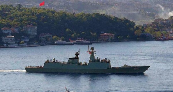 Два китайских фрегата вошли в Черное море