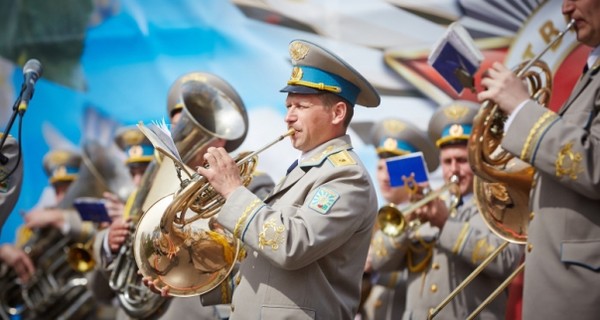 В Харькове отменили парад оркестров