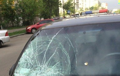 На Львовщине легковушка столкнулась с грузовиком: погиб водитель