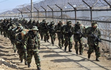 В военном лагере Южной Кореи устроили стрельбу, есть жертвы