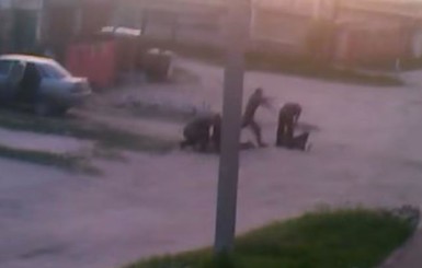 Под Харьковом милиционеры избили людей