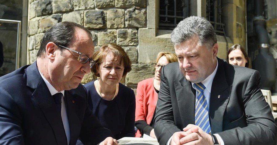 Порошенко и Олланд договорились о дополнительных мерах по выполнению минских соглашений