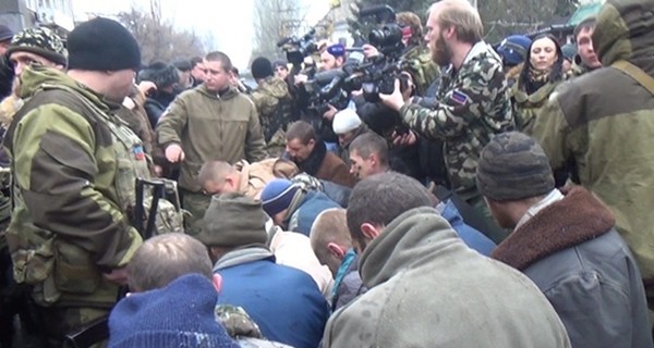 Правозащитники рассказали, как участники конфликта на Донбассе пленных пытают